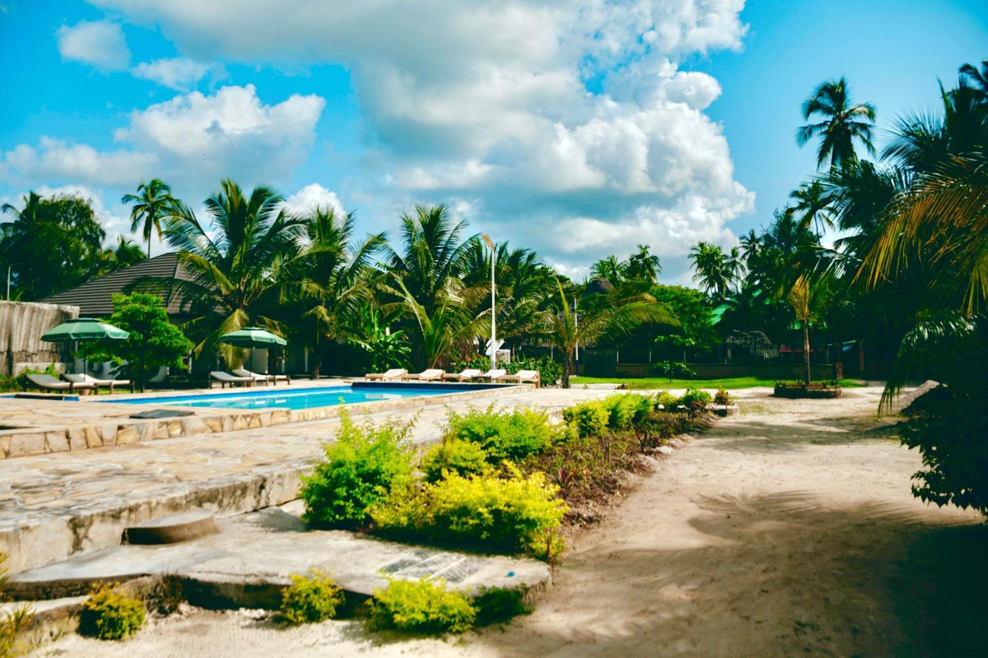 Mambo Ocean Resort Pwani Mchangani Exterior photo